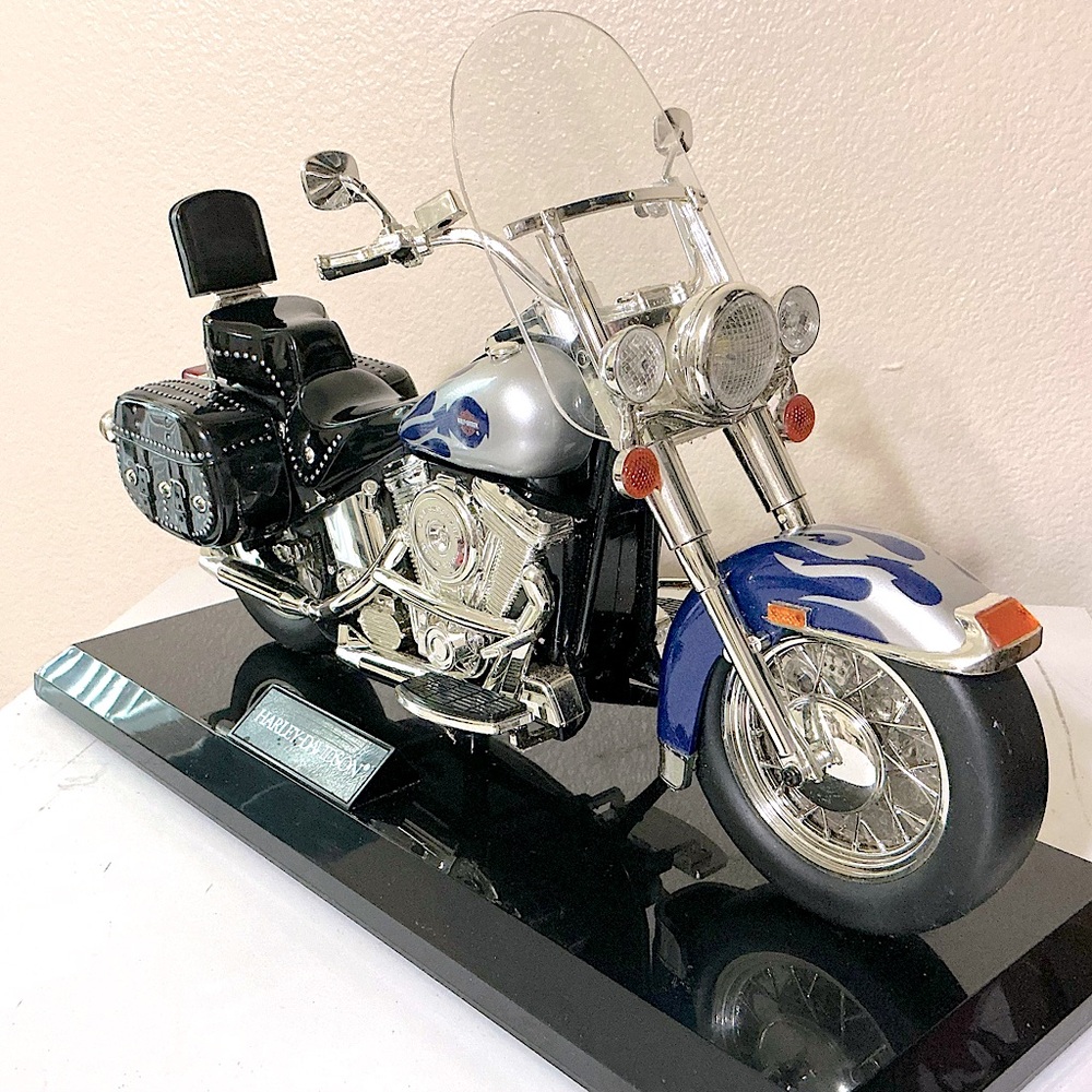 🔥Harley-Davidson Heritage Softail Blue Silver Flame Telephone Telemania